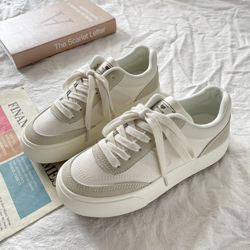 Thick-soled canvas shoes for women 2024 spring and autumn new niche original retro all-match sneakers Hong Kong style