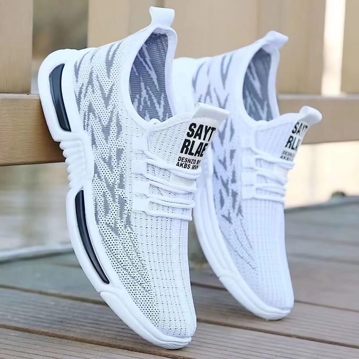 Sports shoes men's 2024 new summer men's shoes casual shoes non-slip breathable ultra-light running shoes white net shoes men.