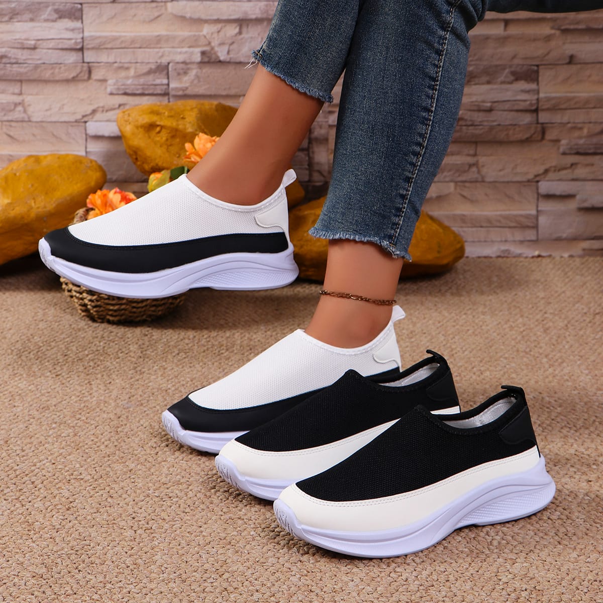 Outdoor Breathable Mesh Women Vulcanized Sneakers Large Size Women Flat Shoe Casual Platform Travel Walking Shoe Female Footwear
