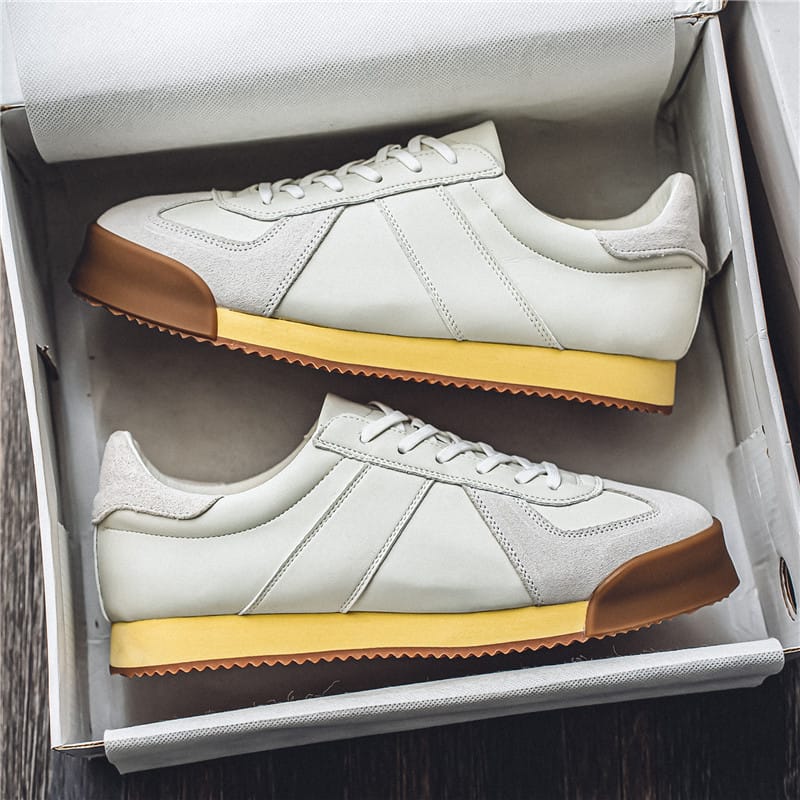 Men Vulcanized Shoes Lightweight Breathable Outdoor Sports Student Sneakers Walking Hard-wearing Mans Shoe Popular Model New