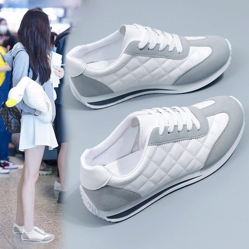 Women Casual Walking Shoes Summer Flat Lace Up Leather High Quality Sneakers Fashion Wild Flat-bottomed Loafers Women Sneakers