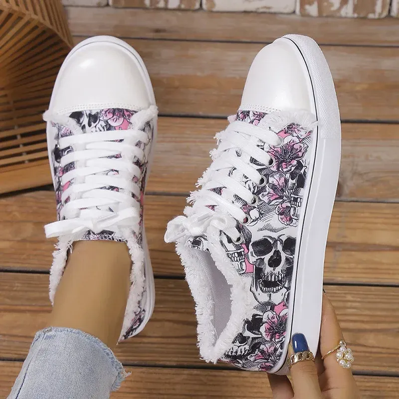 Floral Skull Canvas Shoes 2023 Women Large Size Flat Sneakers Female Lace-up Sports Shoes Casual Vulcanized Shoes Femme Zapatos