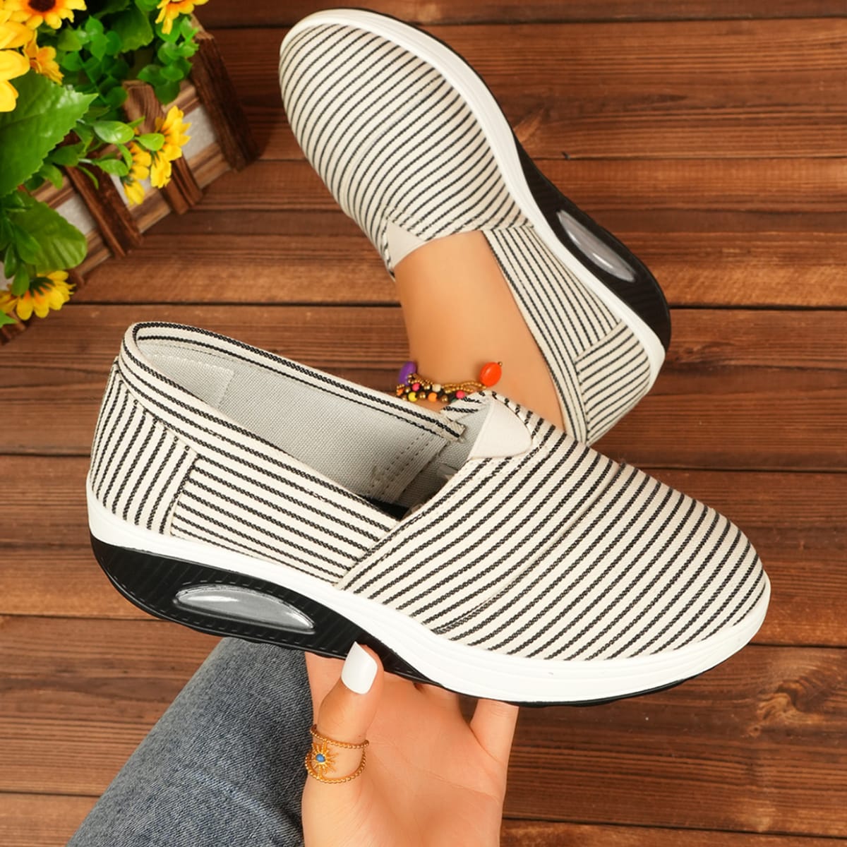 Women Round Toe Sneakers Spring and Autumn Shallow Fashion Sneakers Comfortable Casual Sneakers Mesh Breathable Shoes for Women
