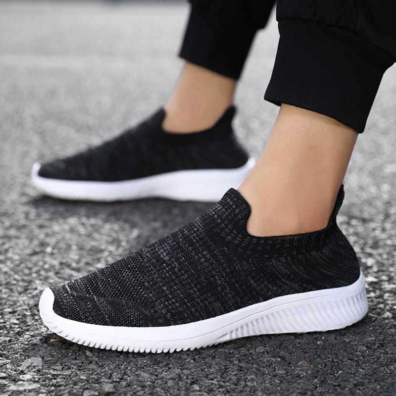 Men Shoes Lightweight Sneakers Men Knitting Casual Walking Shoes Breathable Slip On Mens Women Loafers Zapatillas Hombre MSH008