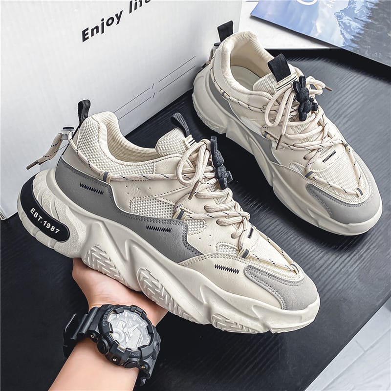 New Fashionable Men's Shoes Soft Sole Lightweight Lace Up Casual Shoes Comfortable Thick Sole Non-slip Running Sneakers