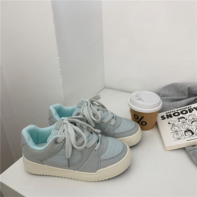 Women Board Sneakers Cross-strap Thick-soled Casual Running Sneakers Outdoor Sports Vulcanized Shoes 2024 Street Style