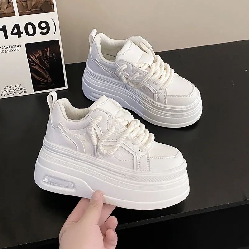 New Chic Platform Sneakers for Womens Leather Lace-up Comfort 8CM Thick Bottom Sport Shoe Small White Vulcanize Shoes