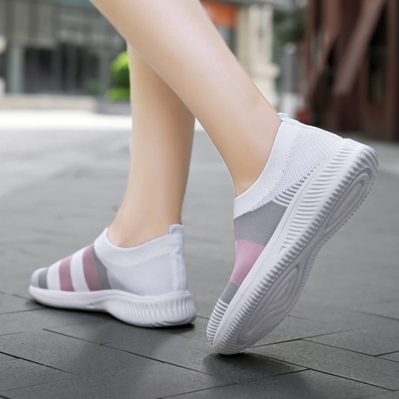 Women Sneakers Walking Shoe Woman Lightweight Loafers Tennis Casual Ladies Fashion Slip on Sock Vulcanized Shoes Plus Size 2024