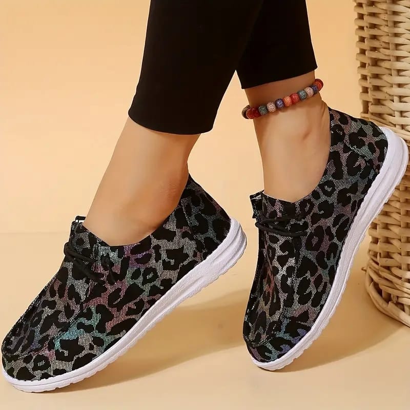 Women Sneakers 2024 New Fashion Breathable Loafers Casual Shoes Lightweight Designer Outdoor Sneakers Women Shoes for Women