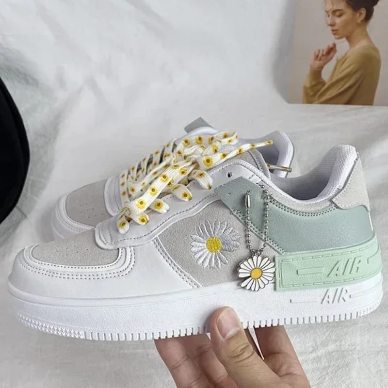 New Shoes for Women Daisy Flat Anti-Slip Women Sneakers Outdoor CasualCasual Shoes Trainer Female Shoes