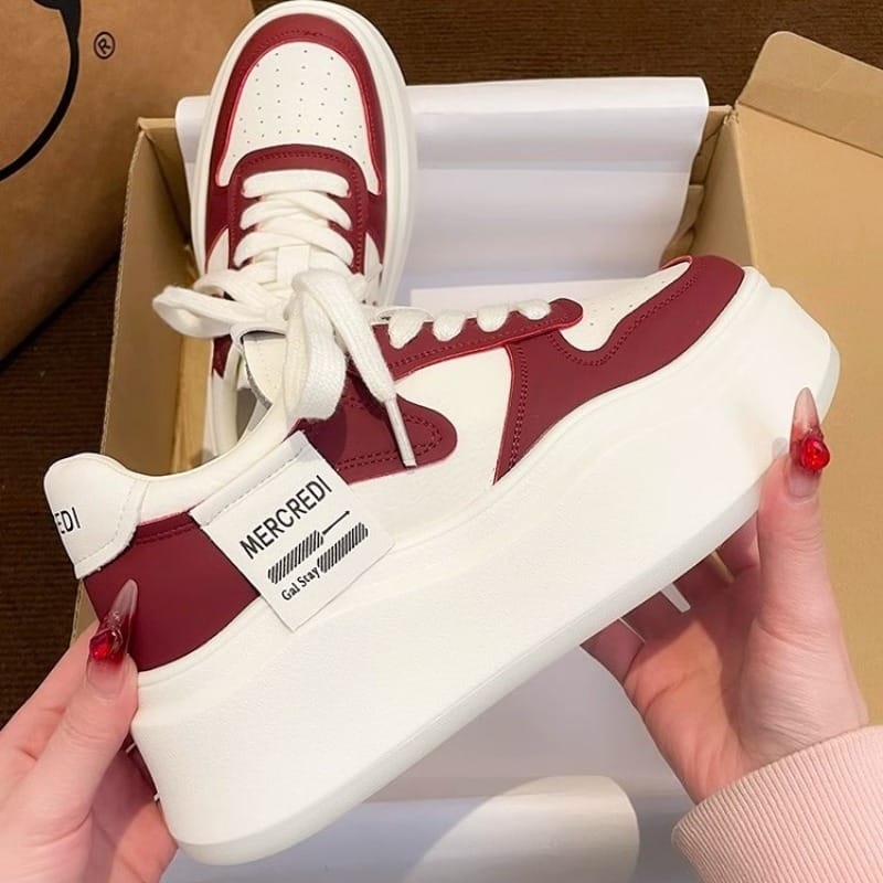 New Fashion Leather Women's Black White Casual Woman Vulcanize Sneakers Breathable Sport Walking Running Platform Flats Shoes