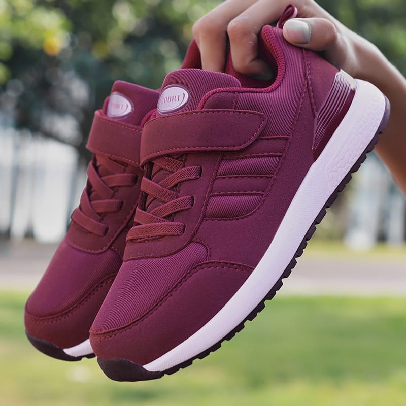 Autumn and winter sports shoes for middle-aged and elderly parents, soft soled casual couple tennis and brisk walking shoes