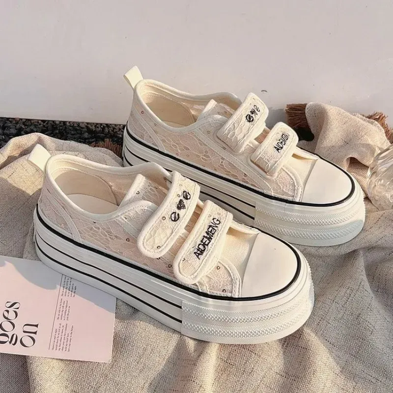 2024 New Fashion Versatile New Women's Shoes Platform Canvas Shoes Autumn Campus Style Shoes  Sports Flats Women