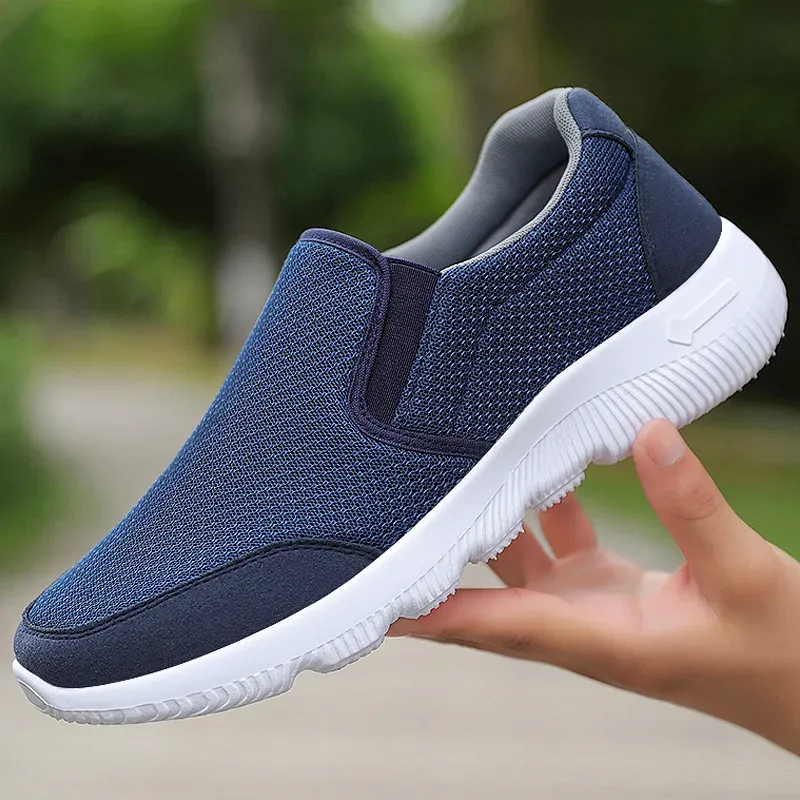 2023 Middle-aged and Elderly Couple Shoes Soft Bottom Casual Shoes Fashion Non-slip Sports Shoes Walking Shoes Tenis Feninino