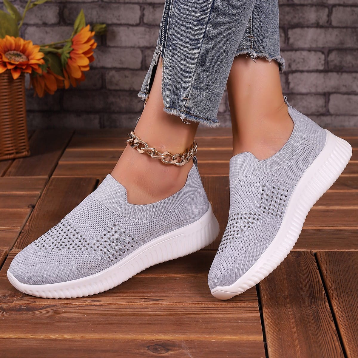 Women Sneakers Summer Slip on Ladies Casual Walking Sport Shoes Mesh Breathable Soft Sole Lightweight Sneakers Female Zapatillas