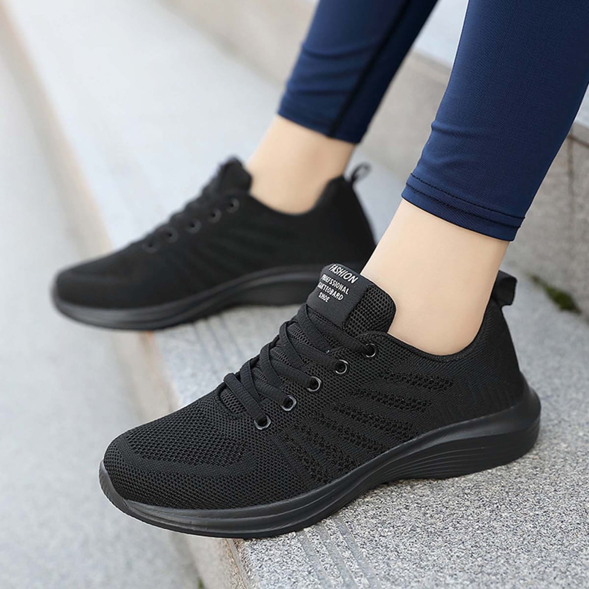 Women's Shoes Lightweight Flats Sneakers Summer Casual Shoes Mesh Breathable Women Sneakers Shoes Woman Outdoor Shoes Plus Size