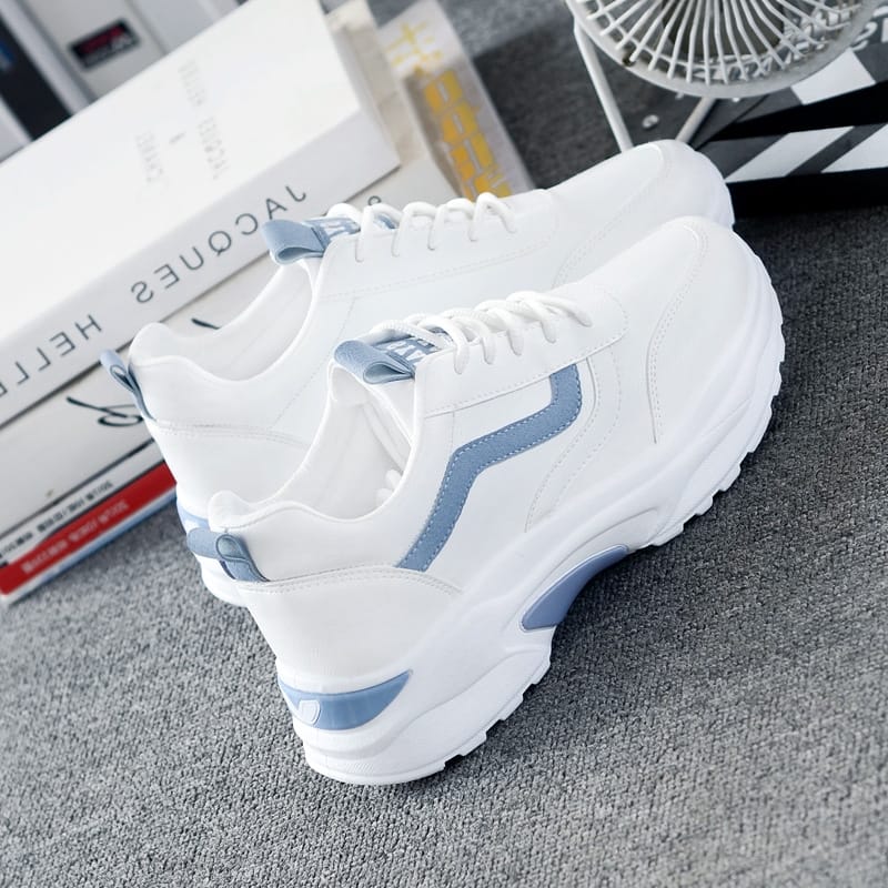 Women's Shoes 2023 Brand Lace Up Women's Vulcanize Shoes Fashion Solid Women Sneakers Hot Sale Round Head Classic Sneakers