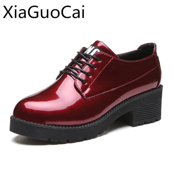 High Quality Fashion Woman's Dress Shoes Spring and Autumn Female Lace-up Brogue Shoes Low Heel Casual Leather Flats for Ladies