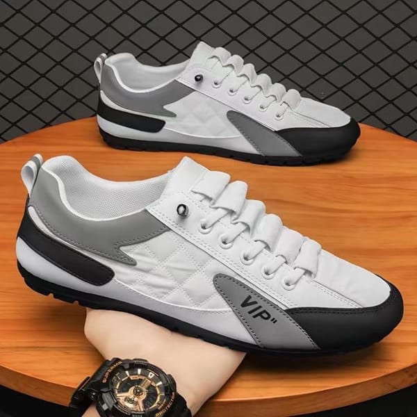 Men's Shoes Brand Man Canvas Shoes Breathable Soft Casual Sneakers for Men Outdoor Fashion Wild Flat-bottomed Bean Shoes Zapatos