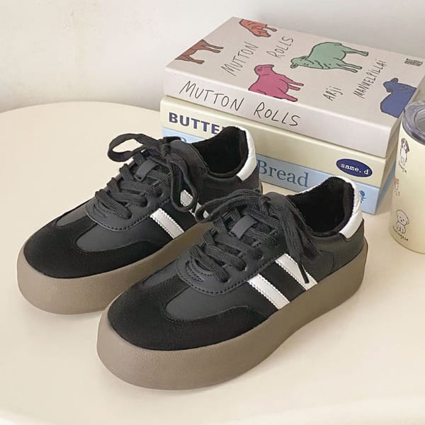 2023 Winter New Round Toe Leather Lace Up Color Matching Plush Thermal Insulation Versatile Casual Sports Shoes Women's Shoes