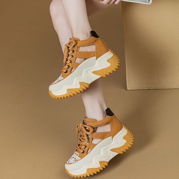 2023 Summer New Retro Hollow Out Versatile Casual Shoes Solid Color Breathable Soft Sole Fashion Women's Casual Sports Shoes