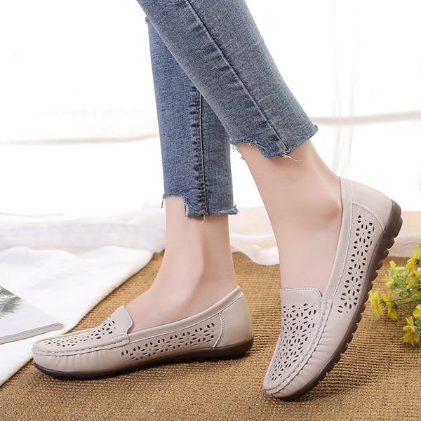 2024 New Flats Shoes Women Fashion Loafers Breathable Sneakers Woman Shoes Slip-On Comfortable Soft Bottom Ladies Shoes