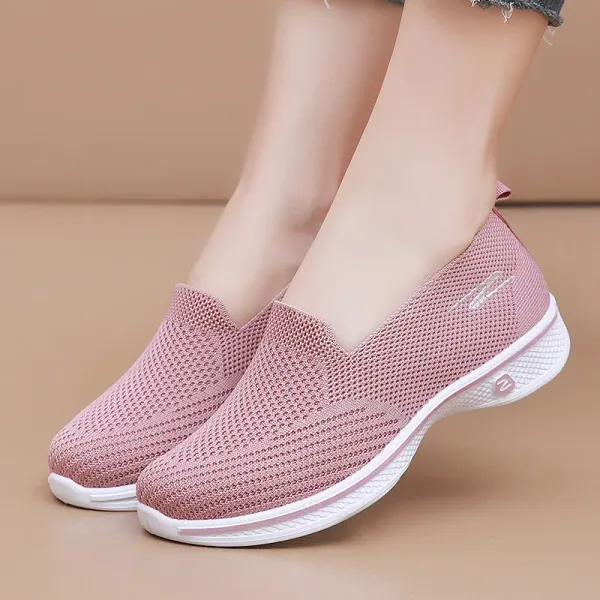 Spring and Autumn New Old Beijing Cloth Shoes Women's One Step Fashion Mom Shoes Soft Sole Breathable Casual Single Shoes