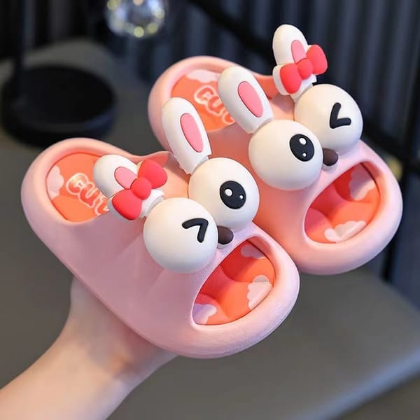 02bxCasual shoes are fashionable and versatile