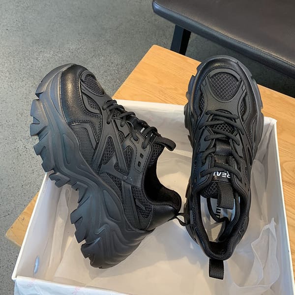 Thick Soled Sports Women's Shoes 2024 New Mesh Breathable and Versatile Height Increasing Casual Sports Vulcanized Shoes Sneaker