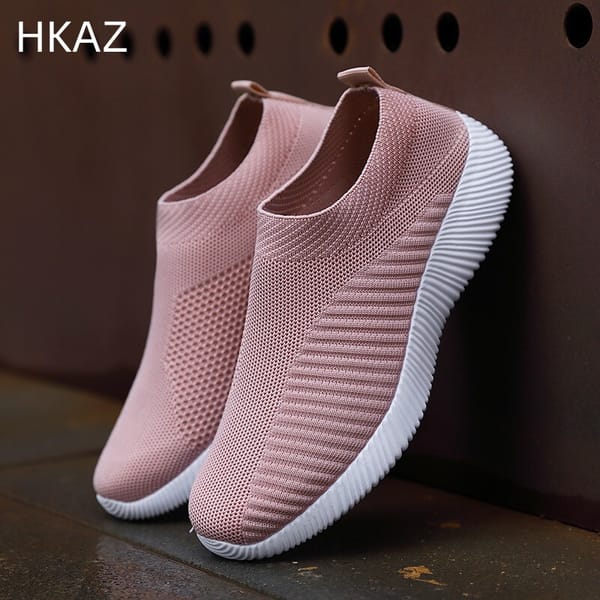 New Women's Sneakers Breathable Women Vulcanized Shoes Slip on Flats Light Board Sports Shoes Mesh Socks Shoes Spring Main Push