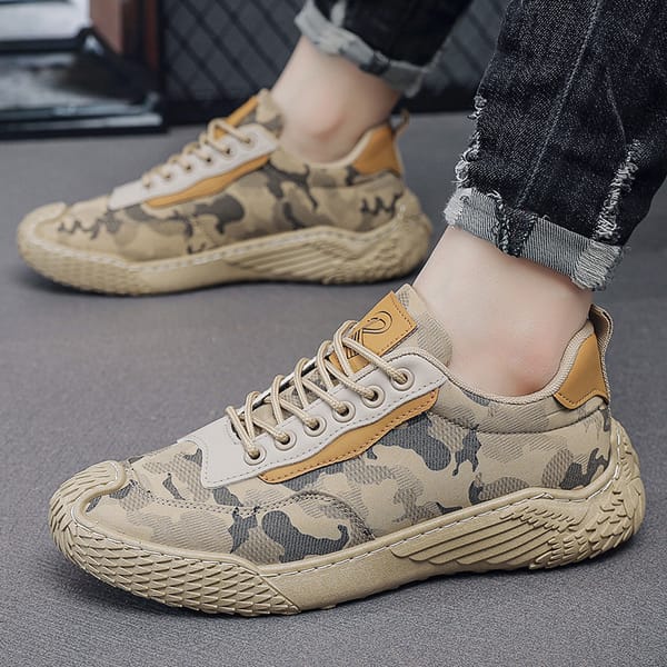 2024 New Lacing Flats Vulcanized Shoes Breathable Men Casual Shoes Lightweight Outdoor Male Walking Anti-slip Men's Sneakers