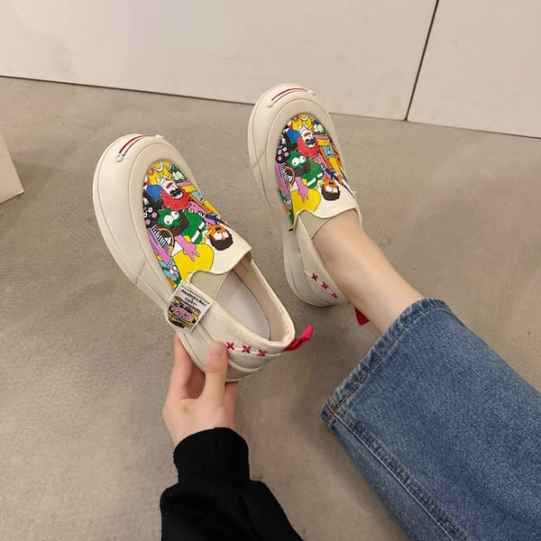 Women Platform Vulcanized Shoes 2023 New Woman Thick Sole Canvas Loafers Fashion Graffiti Sneakers Outdoor Flats Sports Shoes