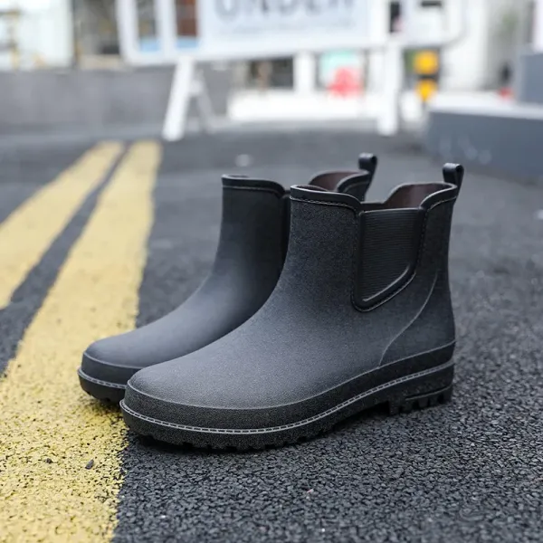 2023 Men Short Tube Fishing Rain Boots Outdoor Rainy Waterproof Rubber Shoes Comfortable Male Footwear Wading Water Boots Tênis