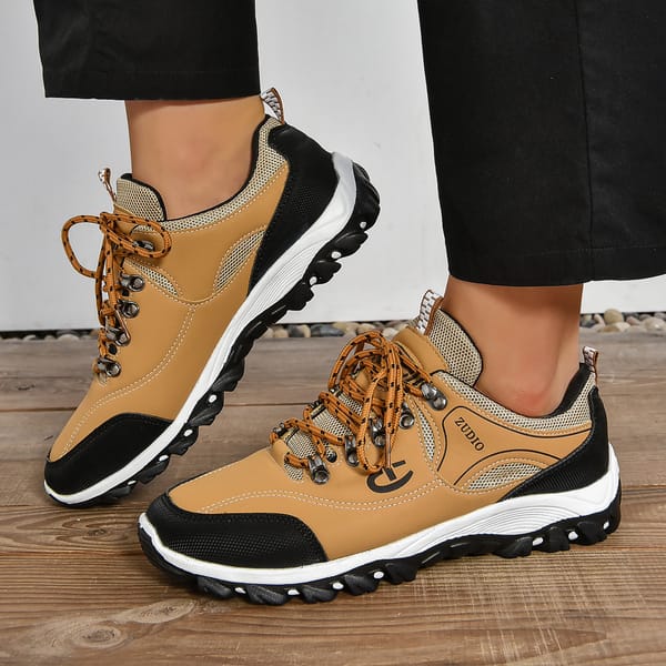 2024 High Quality Leather Hiking Shoes Durable Outdoor Sport Men Trekking Shoes Lace-Up Climbing Hunting Sneakers Plus Size 48