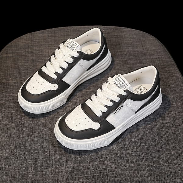 2024 Autumn New Women's White Shoes Flat Bottom Casual Sneakers Comfortable Outdoor Breathable Lace Up Women's Sports Shoes