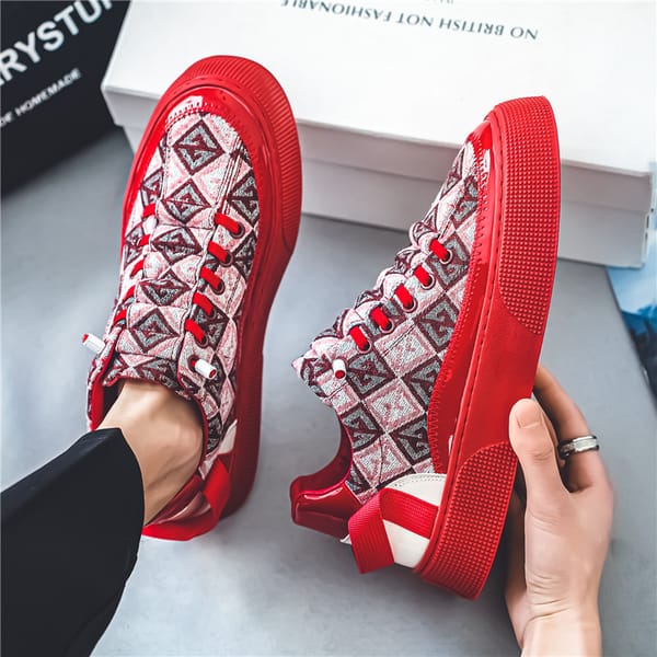 Men's Shoes 2024 New Breathable Cloth Shoes Korean Version Trend Versatile Lightweight Soft Sole Anti Slip Low Top Board Shoes