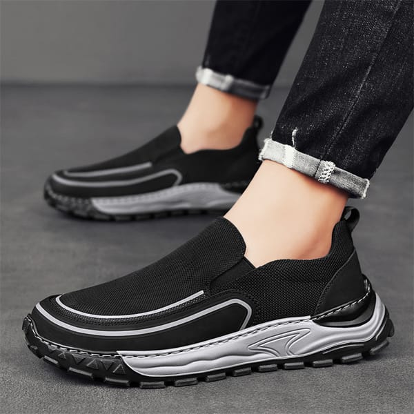 Men's Shoes 2024 New Trend Versatile Lazy Outdoor Sports and Leisure Thick Soled Wear-resistant Labor Protection Shoes