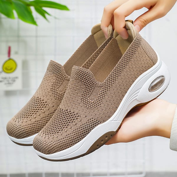 Spring Women Casual Flat Breathable Knitted Sneakers Autumn Sports Tennis Shoes Woman Fashion Slip On Soft Bottom Walking Shoe
